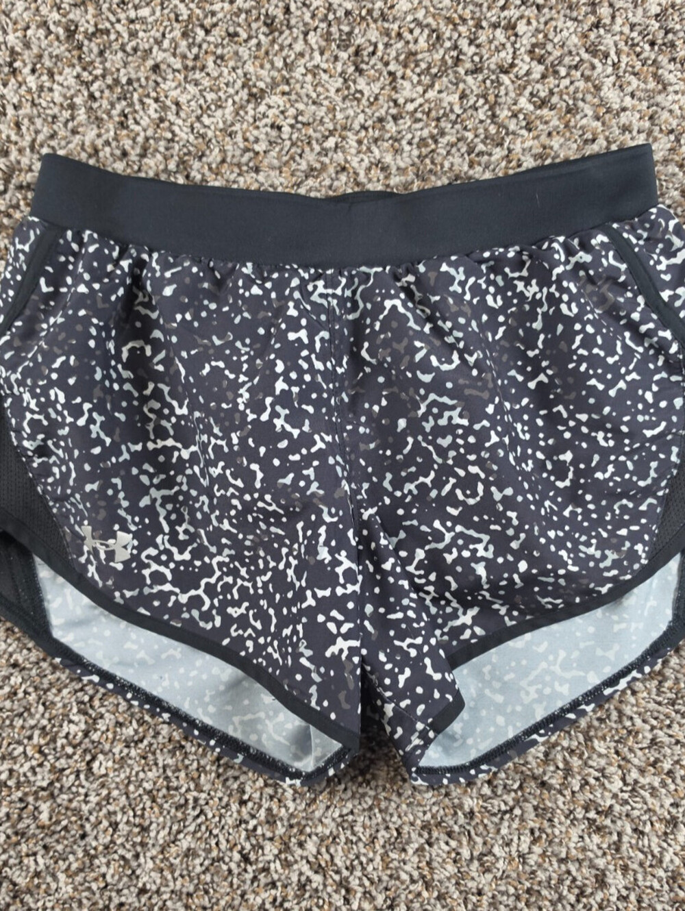 Under Armour Womens Sz S Loose Fit Lined Athletic Running Shorts Black White